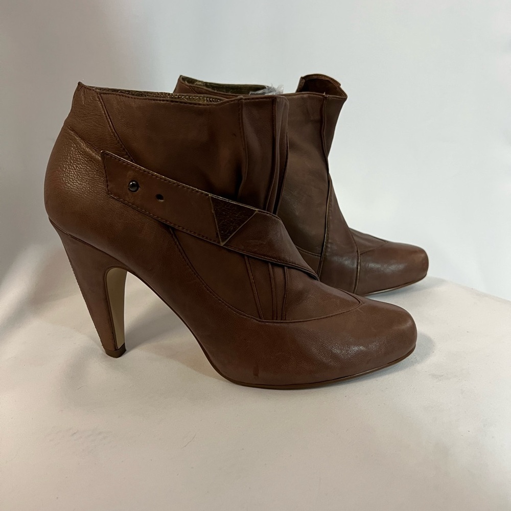 Diesel Chocolate Heeled Boots 9 US